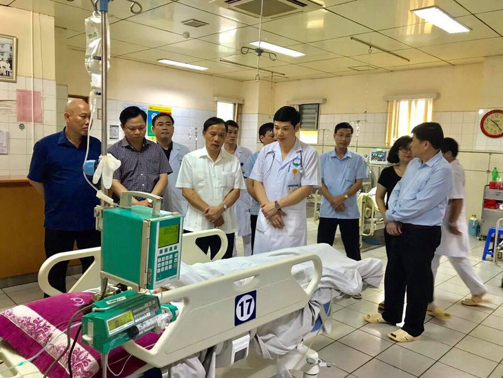 Vụ tai nạn thảm khốc tại Hòa Bình: chuyển 4 bệnh nhân về Bệnh viện Việt Đức - Ảnh 1.