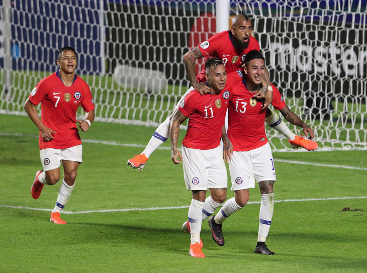 Dứt điểm kém, tuyển Nhật Bản thảm bại trong trận ra quân ở Copa America - Ảnh 1.