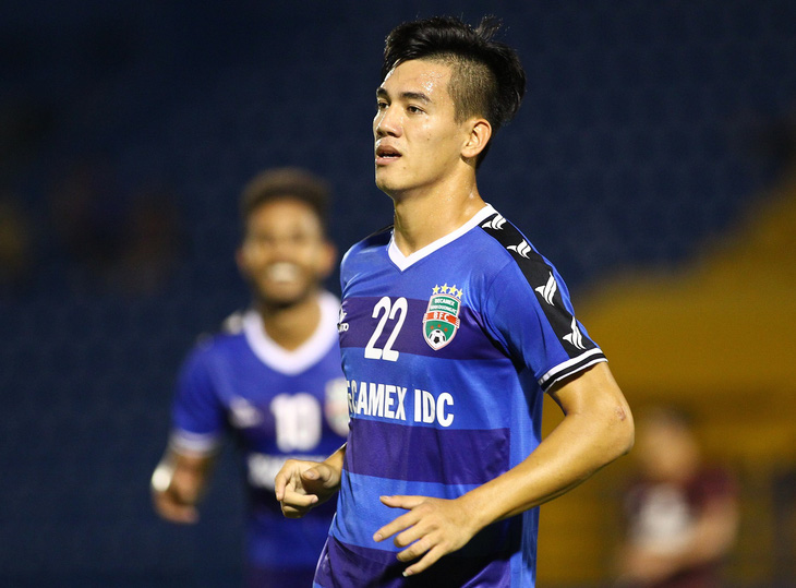 Tuyển thủ U23 Tiến Linh giúp B.Bình Dương hạ PSM Makassar - Ảnh 1.