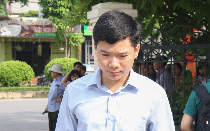 Bác sĩ Hoàng Công Lương bị tuyên phạt 30 tháng tù