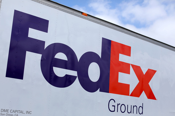 Trung Quốc điều tra FedEx vì ‘chuyển nhầm’ bưu kiện Huawei - Ảnh 1.