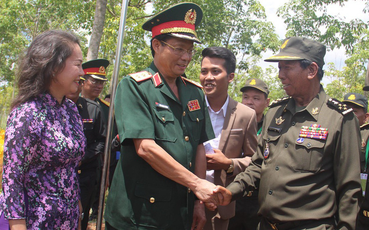 Bộ trưởng Quốc phòng Campuchia: 