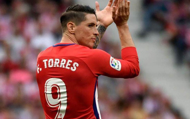 Torres tuyên bố treo giày ở tuổi 35
