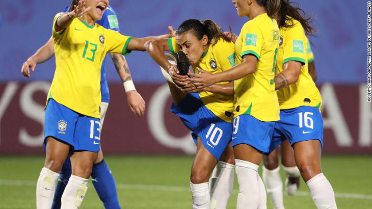 Pháp gặp Brazil ở vòng 16 đội World Cup nữ 2019 - Ảnh 1.