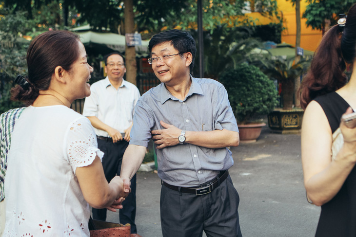 Thầy cô ở Hà Nội lên đường làm nhiệm vụ thi THPT quốc gia - Ảnh 5.