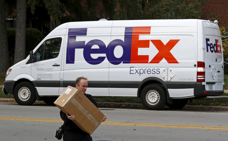 FedEx xin lỗi vì lại không giao được hàng của Huawei - Ảnh 1.