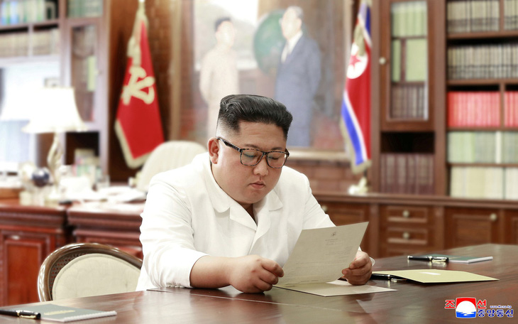 Chủ tịch Triều Tiên Kim Jong Un nhận lá thư 