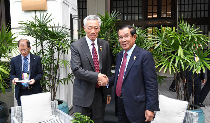 Gặp ông Hun Sen, ông Lý Hiển Long hứa không xát muối vết thương cũ - Ảnh 1.