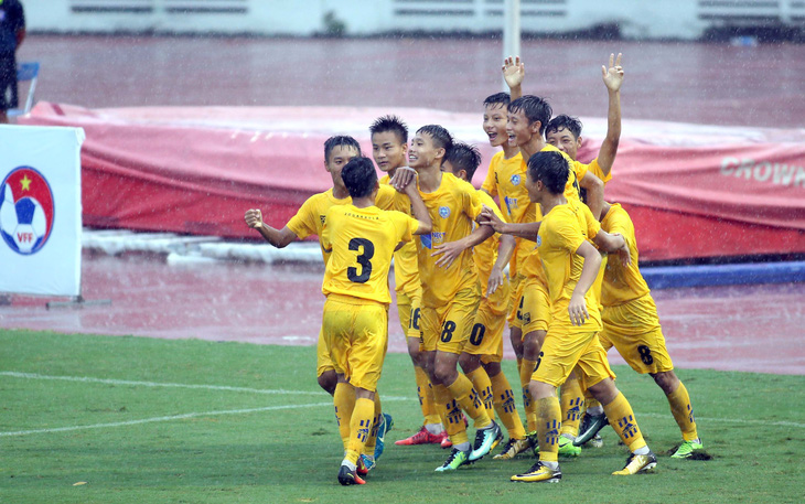 Đội bóng của Như Thuật, Văn Quyến vào chung kết U15 quốc gia 2019 - Ảnh 1.