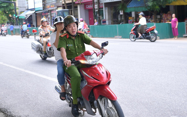 Anh công an hai năm liền 