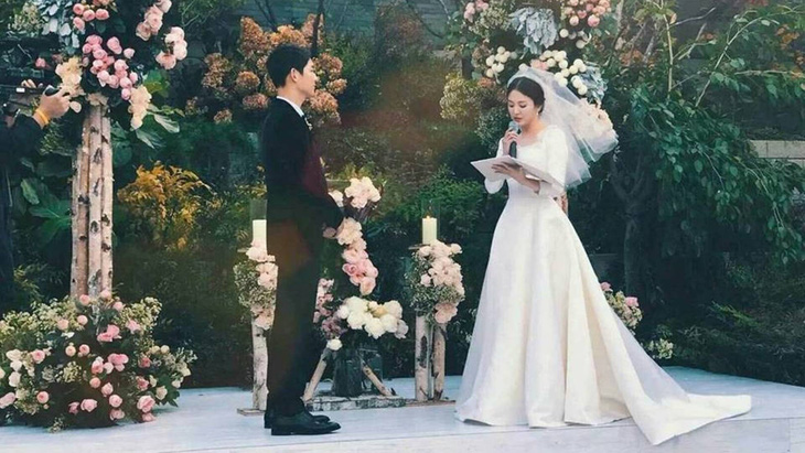 Song Joong Ki và Song Hye Kyo của Hậu duệ mặt trời tuyên bố ly hôn - Ảnh 4.