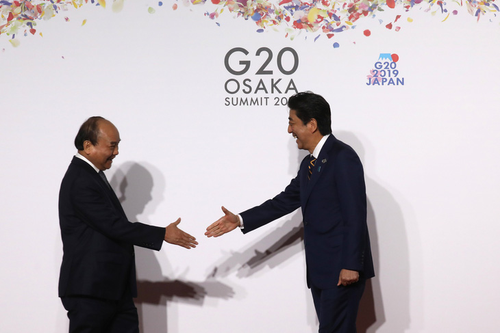 Thủ tướng Nguyễn Xuân Phúc chụp ảnh cùng lãnh đạo các nước G20 - Ảnh 1.