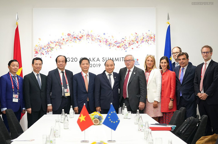 Thủ tướng Nguyễn Xuân Phúc chụp ảnh cùng lãnh đạo các nước G20 - Ảnh 8.
