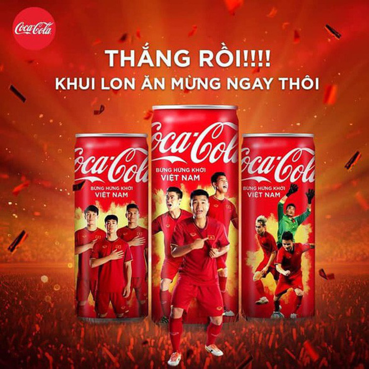 Coca-Cola quyết định: Bỏ lon khỏi slogan quảng cáo - Ảnh 1.