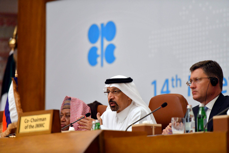 Nga và Saudi Arabia bàn chuyện dầu sau lưng OPEC - Ảnh 1.