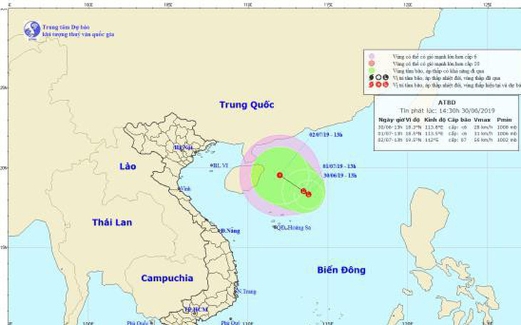 Vùng áp thấp trên Biển Đông đang hướng vào đất liền Việt Nam