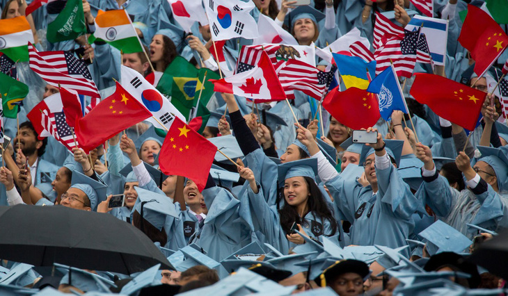 Mỹ thừa nhận siết visa, chỉ đón du học sinh Trung Quốc tới để học - Ảnh 2.