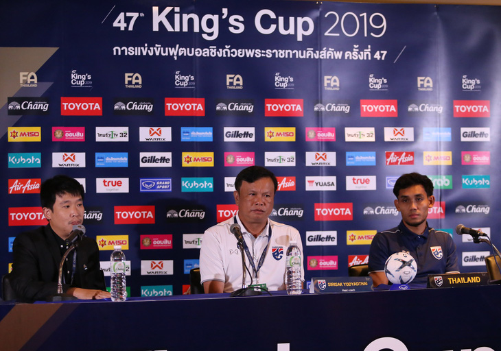 King’s Cup 2019: Tiền đạo Dangda bỡ ngỡ khi đối mặt ‘đồng đội’ Văn Lâm - Ảnh 1.