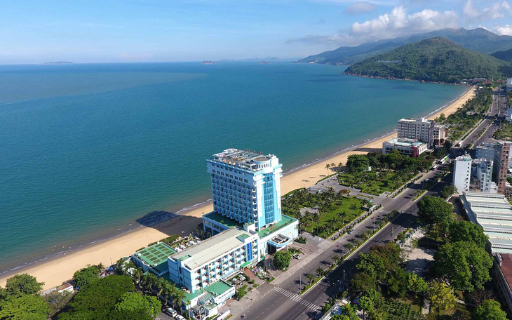 Dành không gian biển cho cộng đồng: Bình Định dời 3 khách sạn lớn - Ảnh 1.