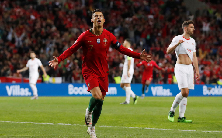 Ronaldo lập hat-trick, Bồ Đào Nha vào chung kết UEFA Nations League
