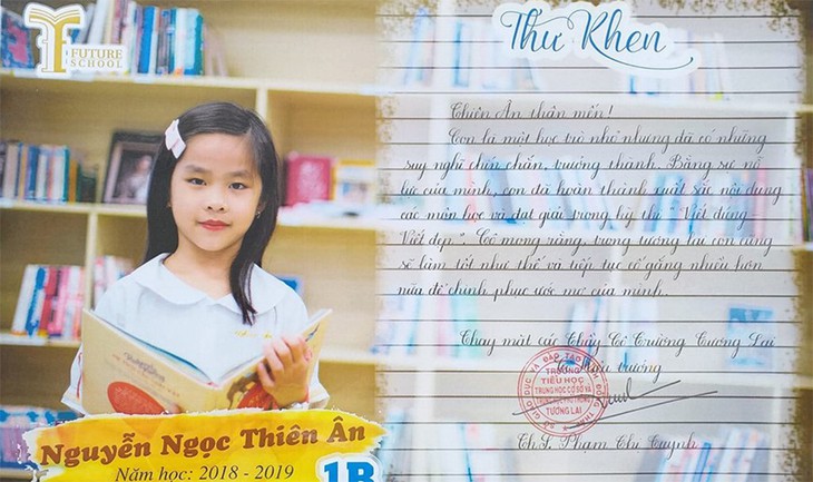 Trường thay giấy khen bằng thư khen khiến học trò, cha mẹ rưng rưng - Ảnh 1.