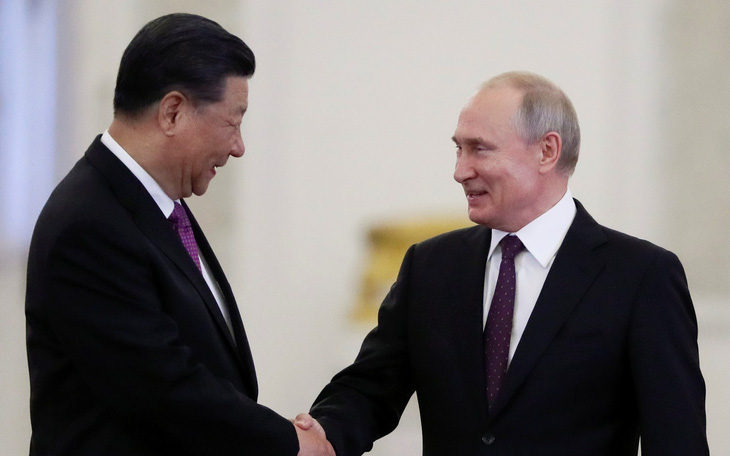 Mỹ đẩy Nga - Trung gần nhau hơn?