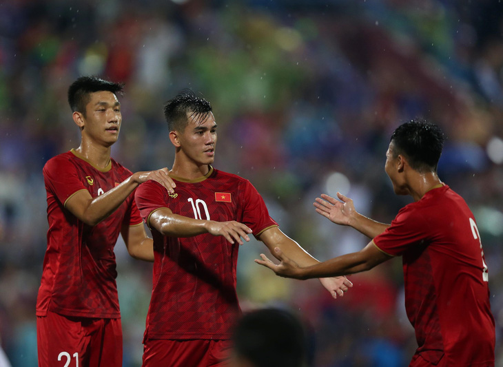 Phung phí cơ hội, U23 Việt Nam vẫn thắng U23 Myanmar 2-0 - Ảnh 1.