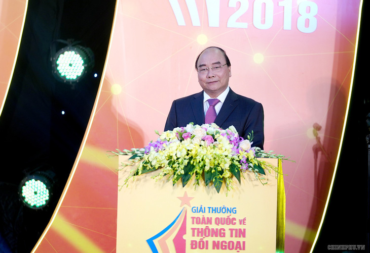 Thủ tướng Nguyễn Xuân Phúc: Đấu tranh chống các luận điệu xuyên tạc, sai trái - Ảnh 1.