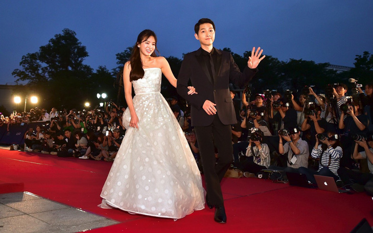 Song Joong Ki và Song Hye Kyo ly hôn: khối tài sản 100 tỉ won ra sao?