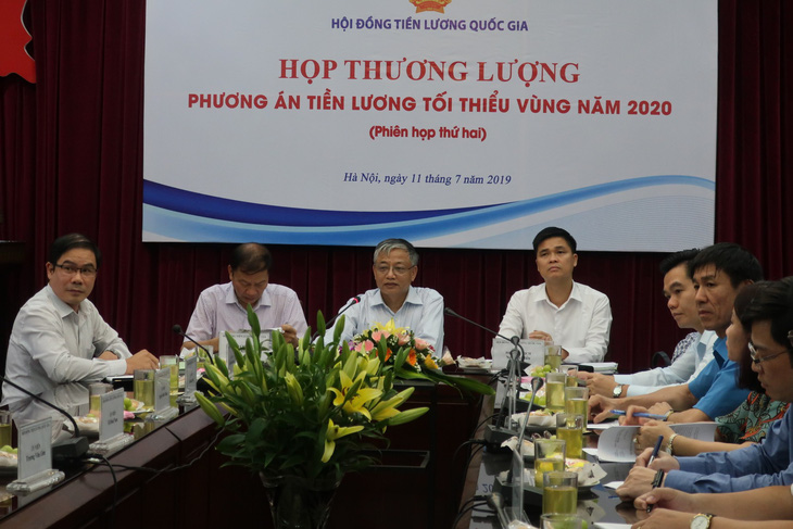 Lương tối thiểu vùng năm 2020 tăng 150.000 - 240.000 đồng - Ảnh 1.