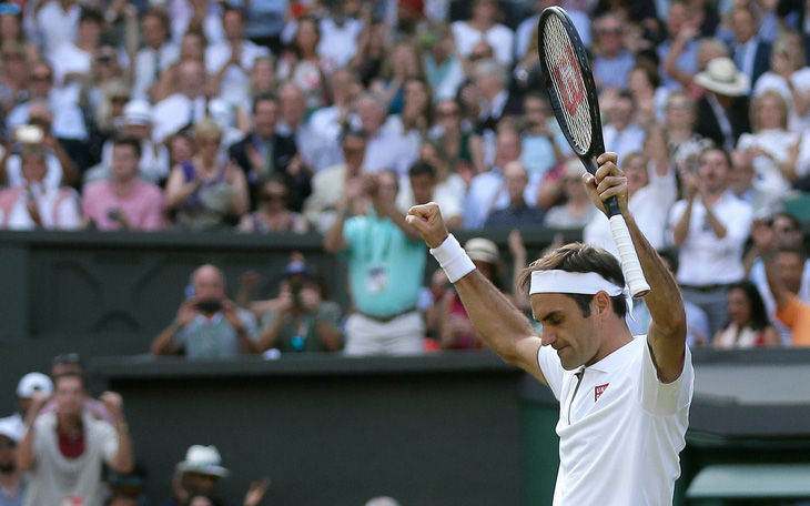 Đánh bại Nishikori, Federer gặp Nadal tại bán kết Wimbledon 2019