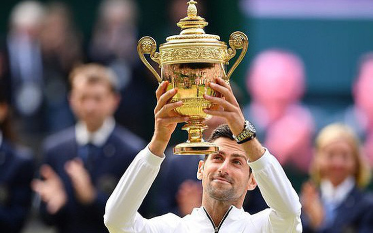 Djokovic đánh bại Federer trong trận chung kết Wimbledon dài nhất lịch sử