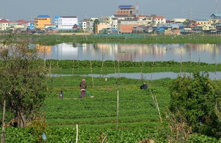 San lấp ao hồ để xây thành phố, Campuchia sẽ trả giá bằng ngập lụt? - Ảnh 2.