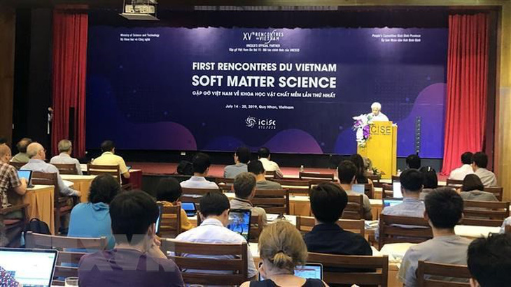 Lần đầu tiên tổ chức hội nghị khoa học về vật chất mềm - Ảnh 1.