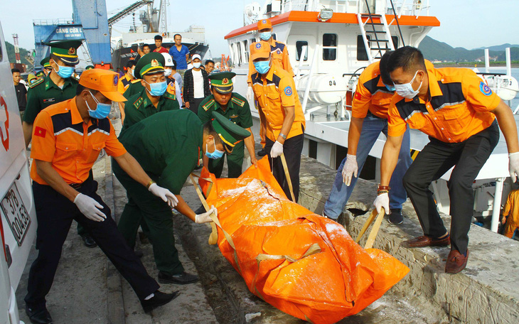 Xác định danh tính 3 thi thể ngư dân vụ tàu Nghệ An bị đâm chìm