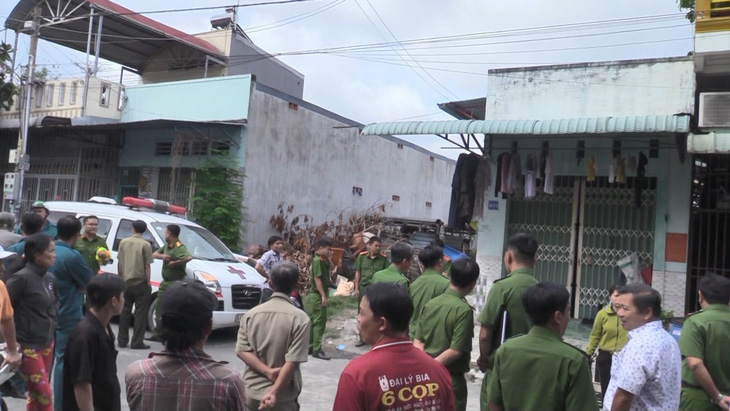 Nghi phạm 18 tuổi khai giết cô ruột, lấy tiền vàng thản nhiên đi chơi điện tử - Ảnh 2.