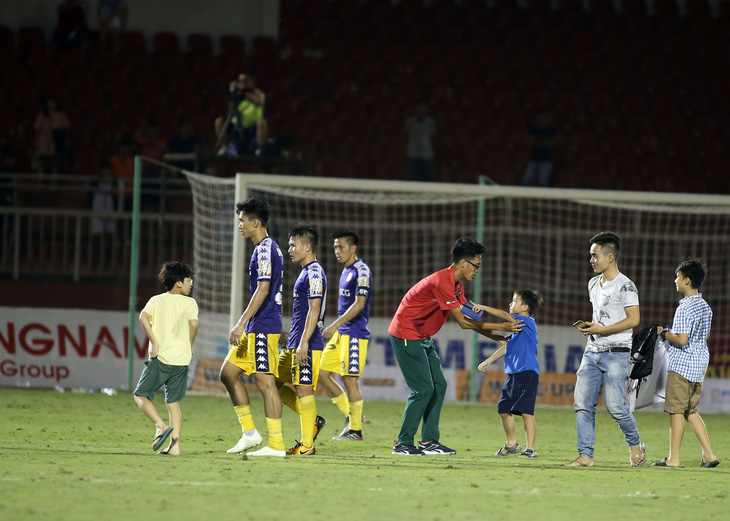 Quang Hải ghi bàn, Hà Nội thắng Sài Gòn 4-1 - Ảnh 4.