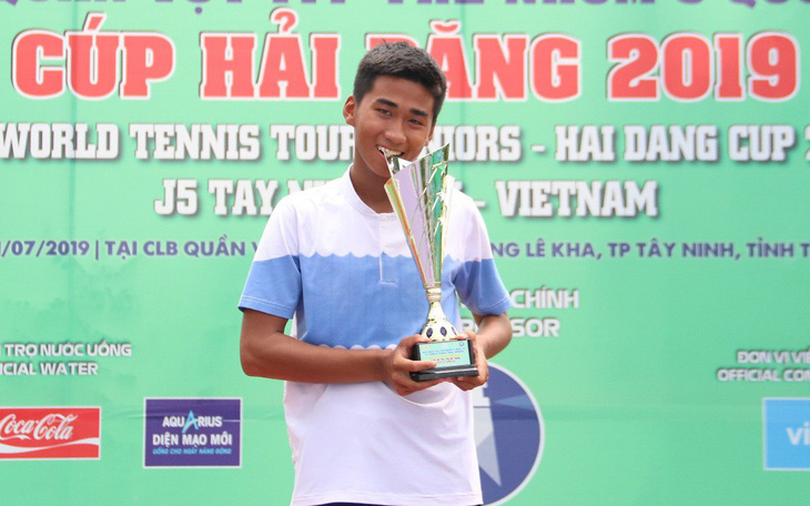 Minh Đức vô địch Giải quần vợt quốc tế ITF trẻ nhóm 5