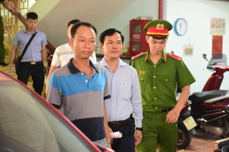 Ngày 23-8 xét xử ông Nguyễn Hữu Linh nghi dâm ô bé gái trong thang máy - Ảnh 1.