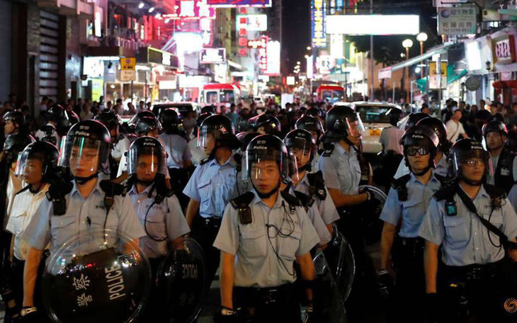 Rò rỉ thông tin cá nhân, con em cảnh sát Hong Kong bị đe dọa