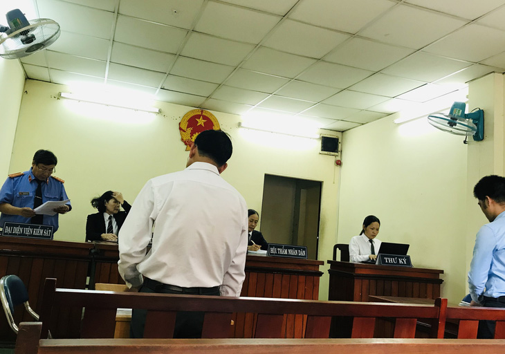 Một Việt kiều kiện BV mắt đòi đền 53.000 USD, tòa bác đơn - Ảnh 1.
