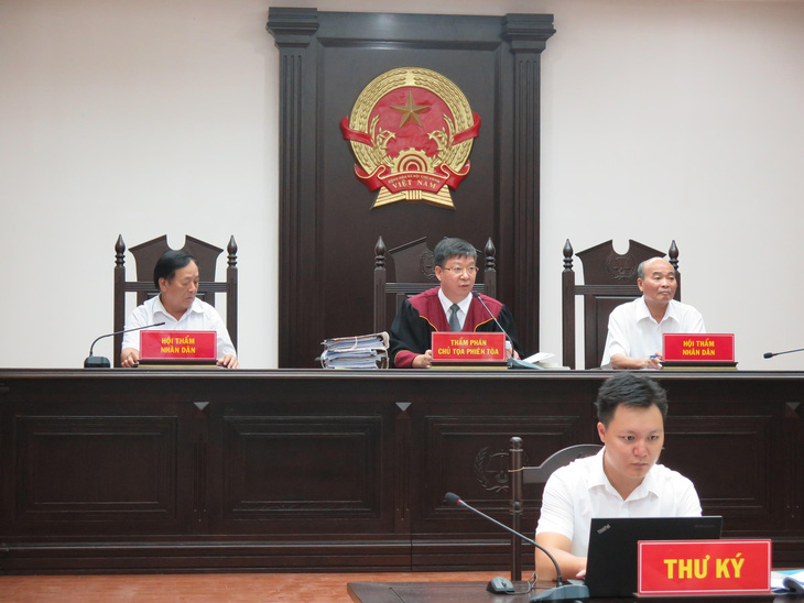 Xử vụ bảo kê chợ Long Biên: Hưng kính bị đề nghị mức án cao nhất đến 5 năm tù - Ảnh 3.