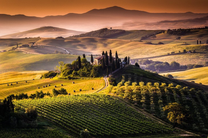 Khám phá con đường rượu vang Toscany - miền trung nước Ý - Ảnh 2.