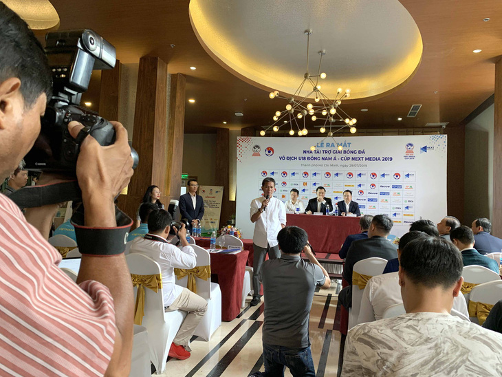 Người hâm mộ VN được vào sân miễn phí xem Giải U18 Đông Nam Á 2019 - Ảnh 2.