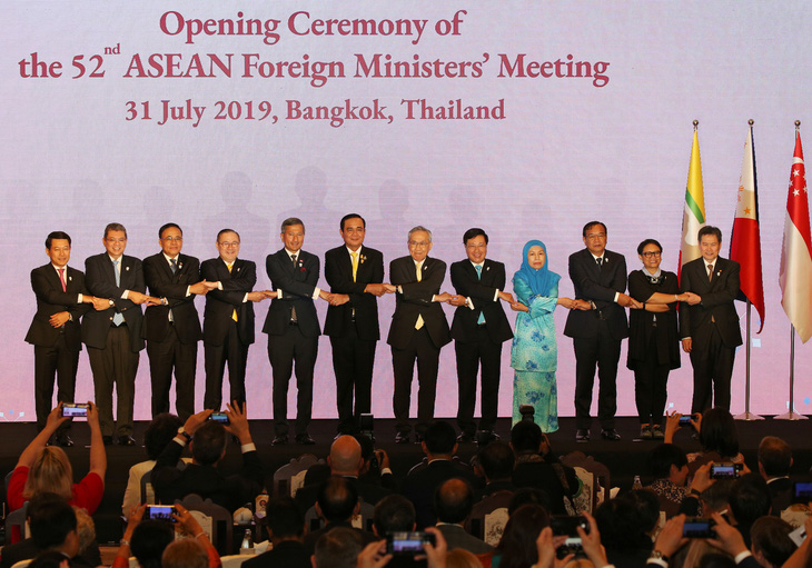 Một số ngoại trưởng tại cuộc họp ASEAN lo ngại về sự cố ở Biển Đông - Ảnh 1.