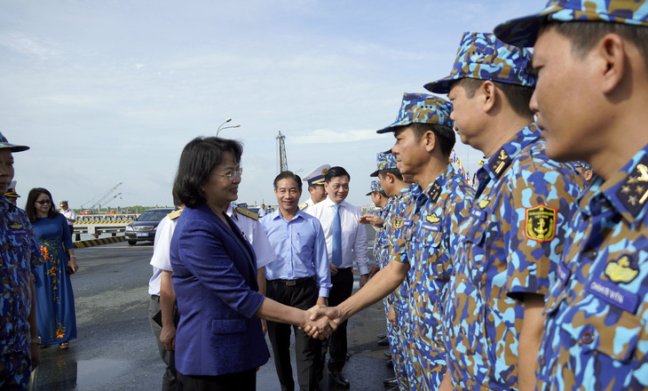 Phó chủ tịch nước Đặng Thị Ngọc Thịnh thăm tiểu đoàn DK1 - Ảnh 4.