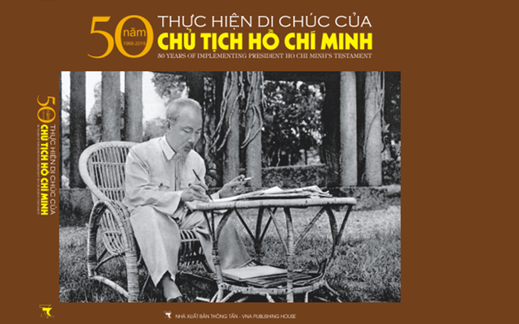 Sách ảnh 50 năm thực hiện Di chúc của Chủ tịch Hồ Chí Minh