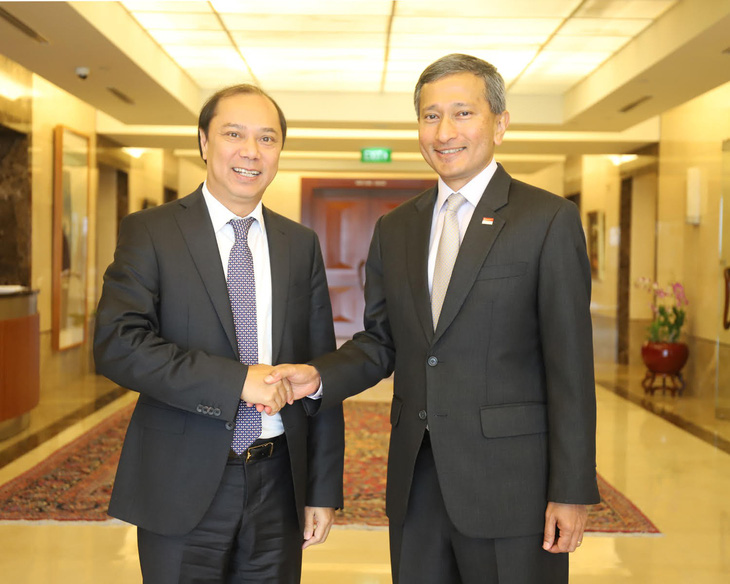 Việt Nam, Singapore ủng hộ giải quyết vấn đề Biển Đông dựa trên UNCLOS - Ảnh 1.