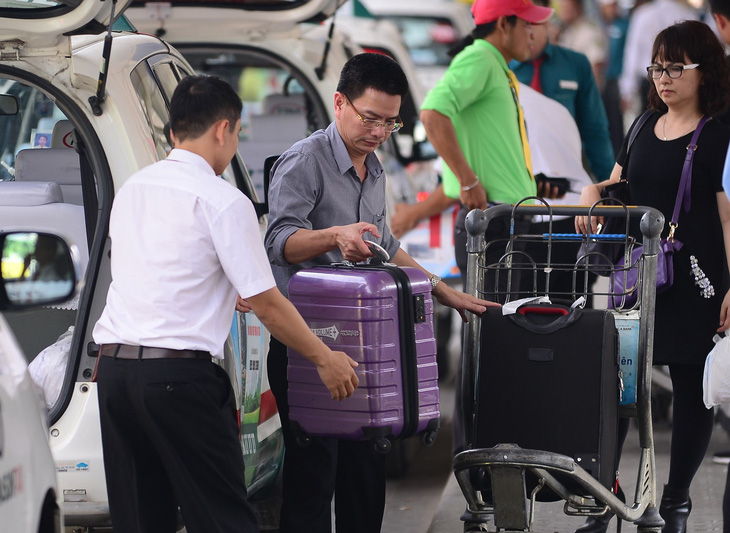 Em chở anh về, khi nào lên Pleiku trả em sau - Ảnh 1.