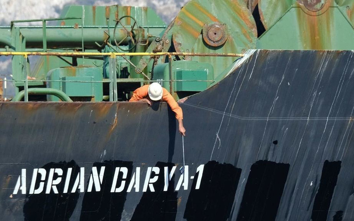 Mỹ đưa siêu tàu dầu Adrian Darya 1 của Iran vào danh sách đen